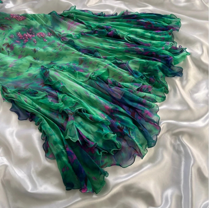 Atemberaubendes grünes doppellagiges Chiffon-Ballkleid mit Flügärmeln und schwingendem Ausschnitt P3801