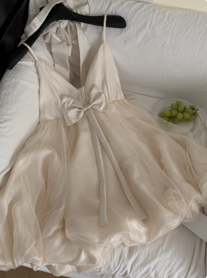 Prinzessin Bowknot Neckholder Sling Taille Netz Tüll Puffiges Geburtstagsparty-Kleid Homecoming-Kleid P3829