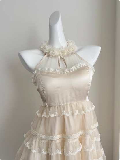 Süßes dreidimensionales Blumen-Neckholder-Träger-ärmelloses Spitzen-Spleiß-Mesh-Kuchen-Geburtstagskleid Heimkehrkleid P3835