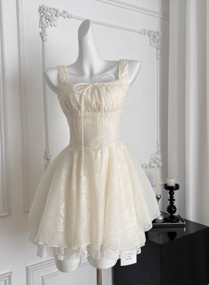 Süßes Träger-Kleid mit eckigem Ausschnitt, Bindedetail, Netzstoff, Puffärmeln und Geburtstagsrock für den Homecoming-Ball P3838