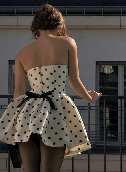 Französisches rückenfreies Schleifen-Polka-Dot-Tube-Top A-Linien-Geburtstagsrock-Heimkehrkleid P3850