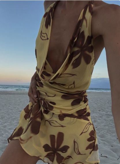 Sexy Neckholder Kleid mit Druck, unregelmäßigem Rücken und kurzen Rock für Geburtstag/Heimkehr P3851
