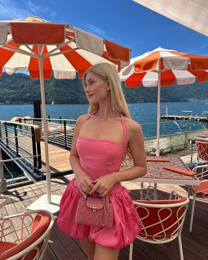 Süßes rosa Neckholder-Kleid mit Blütenrock zum 17. Geburtstag Homecoming-Kleid P3935