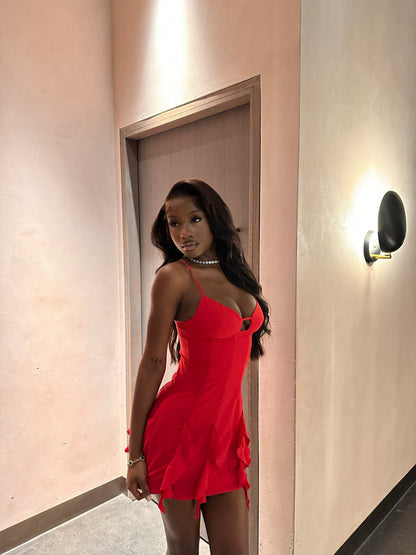Sexy rotes Trägerkleid mit Rüschen und Hüfte für den Heimkehrtanz P3943