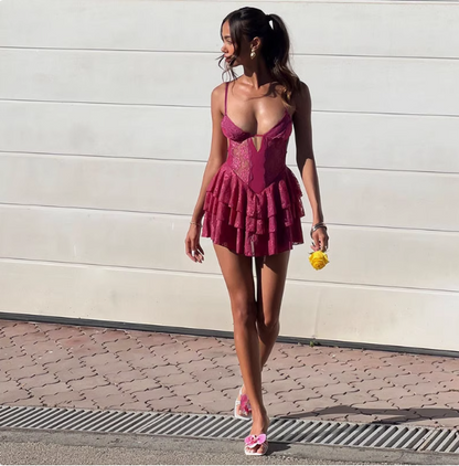 Sexy lila Spitzen-Neckholder-Kleid mit hohlem Taillenausschnitt, Geburtstagstorten-Rock, P3982