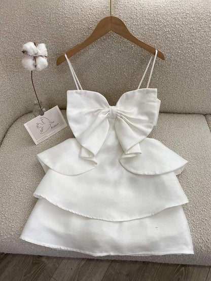 Robes d'anniversaire blanches à bretelles simples Tenues d'anniversaire P795