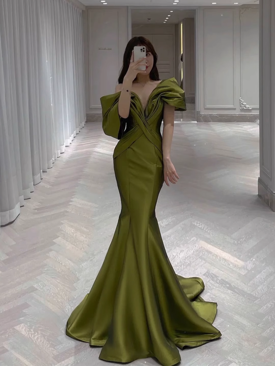 sexy green prom dress Sweetheart Dark Green Prom Dress Velvet Mermaid Slit With Beads -