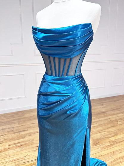 Wunderschönes blaues trägerloses plissiertes langes Ballkleid mit Schlitz P573