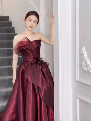 Einfaches Ballkleid, trägerlos, Organza, Burgund, langes Ballkleid P565