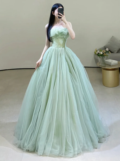 Sexy grünes trägerloses Tüll-Bodenlanges Ballkleid P569