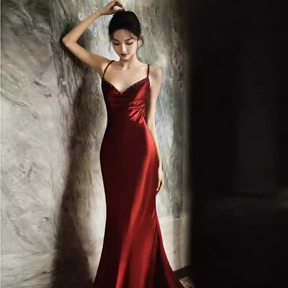 Sexy Meerjungfrau Seidensatin Burgund Ballkleid Lange Ballkleider P552