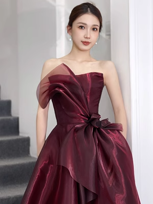 Einfaches Ballkleid, trägerlos, Organza, Burgund, langes Ballkleid P565