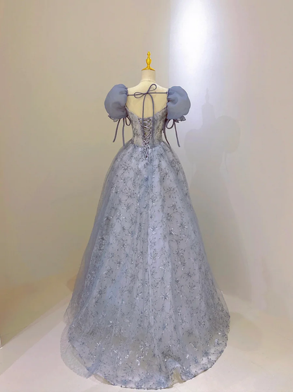 Wunderschönes langes Ballkleid aus blauem Tüll und Spitze P572