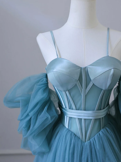 Robe de bal longue en tulle bleu, col bustier en A P637