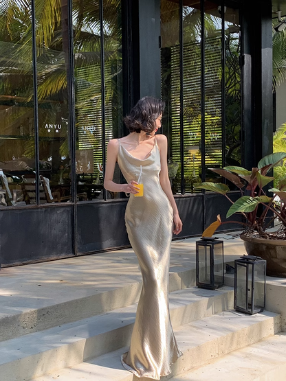 Sexy Meerjungfrau Träger Gold Satin Ballkleid Outfits zum 21. Geburtstag P684