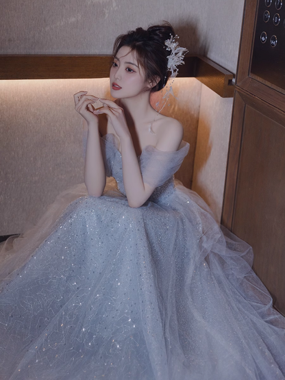 Une ligne épaules dénudées en tulle gris, robes de soirée longues pour le bal de promo P723
