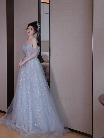 Une ligne épaules dénudées en tulle gris, robes de soirée longues pour le bal de promo P723