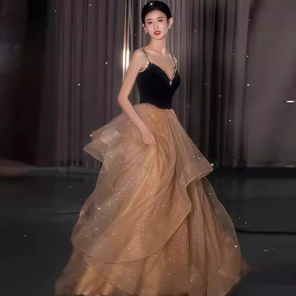 Robe de soirée longue en tulle et champagne avec bretelles P872