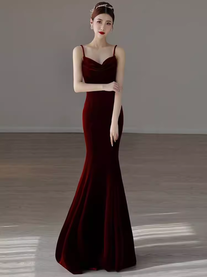 Meerjungfrau-Träger Samt Rot Partykleid Langes rückenfreies Ballkleid P876
