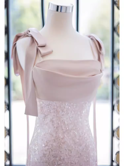 Robes de bal longues en satin rose avec bretelles fines, ligne A P1020