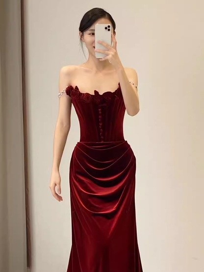Superbe robe de bal longue en velours rouge bustier sirène P1324