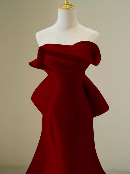 Einfaches Meerjungfrau-Trägerloses langes rotes Ballkleid Abendkleid P1365
