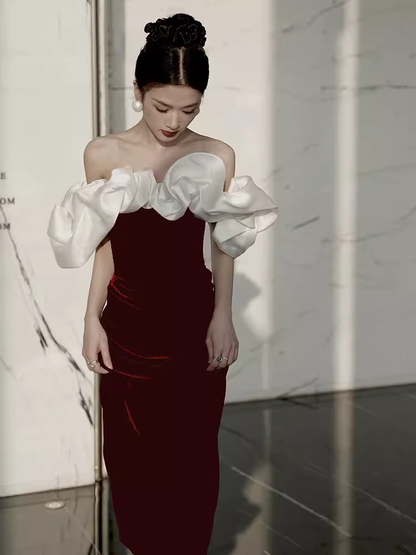 Bescheidenes Meerjungfrauen-Abendkleid aus rotem Satin, schulterfrei, P1427