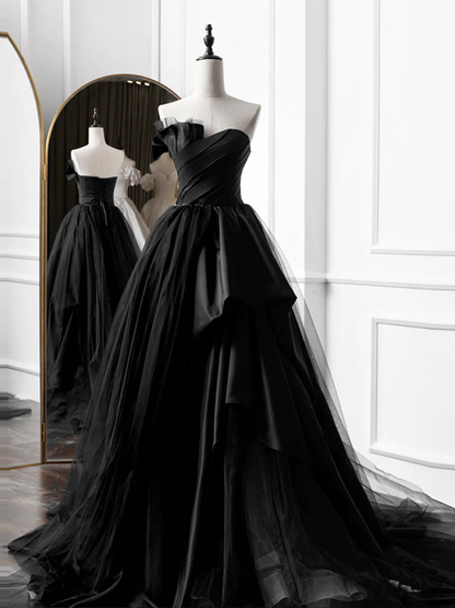 Schlichtes schwarzes langes trägerloses Ballkleid aus Satin in A-Linie P1580