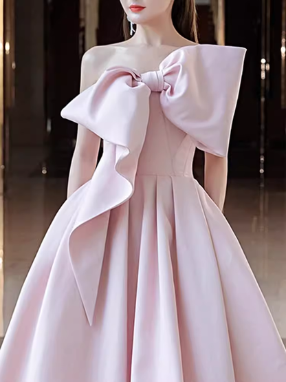 Robe de soirée longue rose en satin sans bretelles coupe A P1610