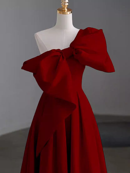 Einfaches, trägerloses rotes A-Linien-Ballkleid in Bodenlänge P1705