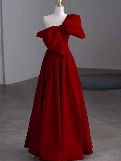 Einfaches, trägerloses rotes A-Linien-Ballkleid in Bodenlänge P1705
