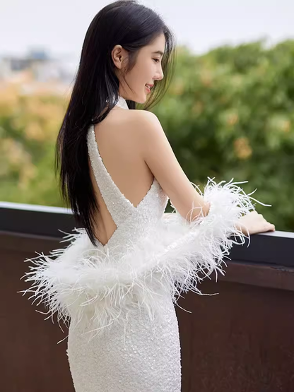 Sexy Meerjungfrau Hochgeschlossenes Pailletten-Ballkleid in Weiß mit Federn, bodenlang P1712