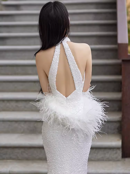 Sexy Meerjungfrau Hochgeschlossenes Pailletten-Ballkleid in Weiß mit Federn, bodenlang P1712