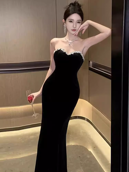 Meerjungfrau-Sweetheart-Abendkleid aus langem schwarzem Samt P1922