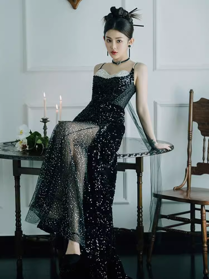 Meerjungfrauen-Träger Langes Schwarzes Pailletten-Schlitz-Ballkleid P1921