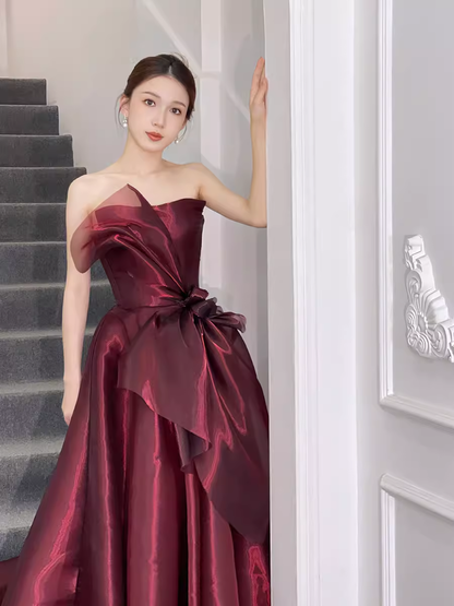 Robe de soirée longue en organza bordeaux sans bretelles P2023