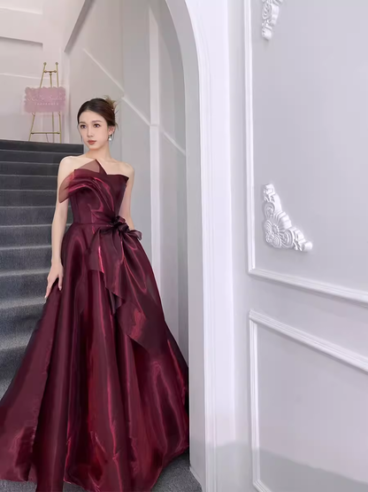 Robe de soirée longue en organza bordeaux sans bretelles P2023