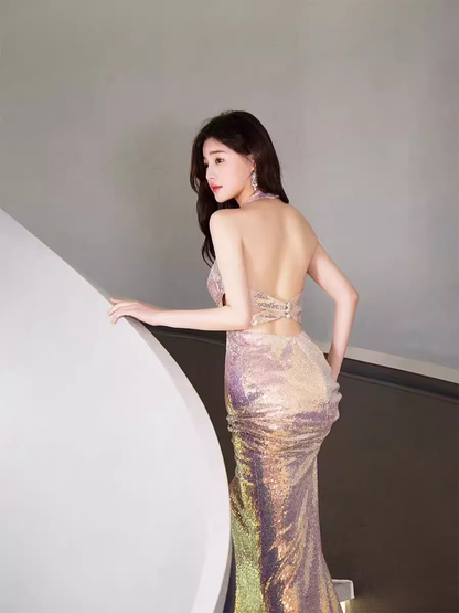 Meerjungfrauen-Neckholder-Pailletten-Rückenfreies Ballkleid Abendkleid P2062