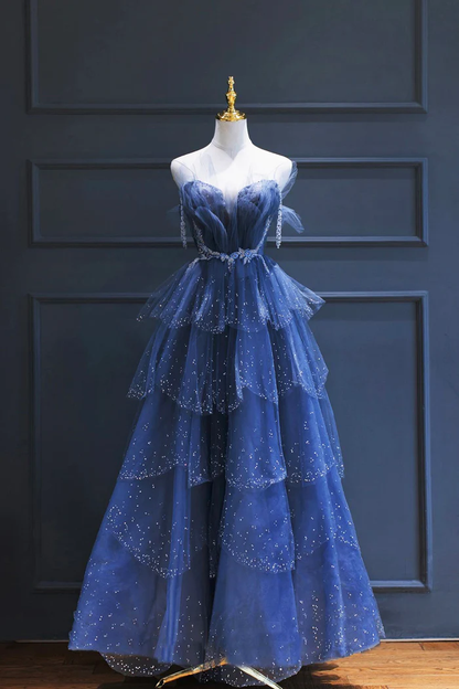 Ein königsblaues Tüll-Abendkleid, lang, mit Perlenstickerei P2206