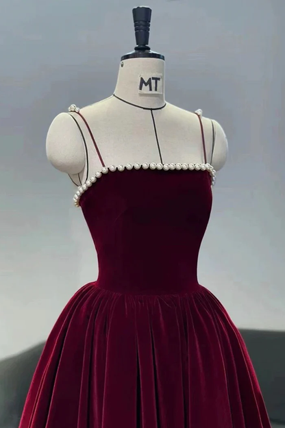 Robe de bal en velours avec fines bretelles P2233