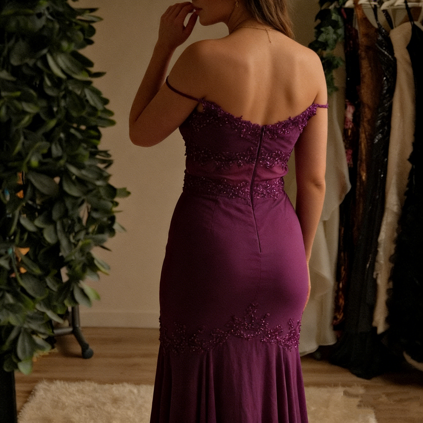 Belle robe de bal en mousseline de soie violette à bretelles spaghetti et perles P2305