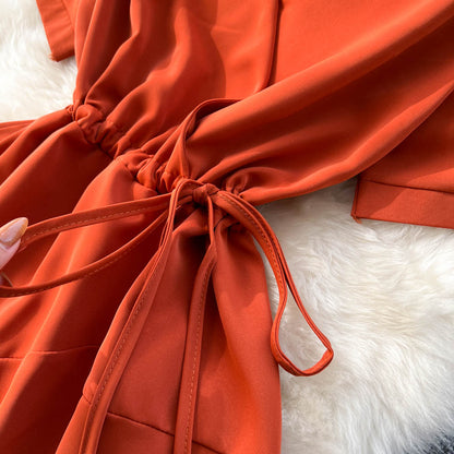 Reizendes kurzes V-Ausschnitt-Kleid, A-Linien-Mädchen-Modekleid P276