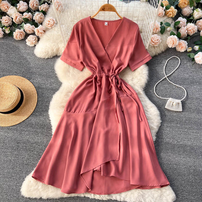Reizendes kurzes V-Ausschnitt-Kleid, A-Linien-Mädchen-Modekleid P276