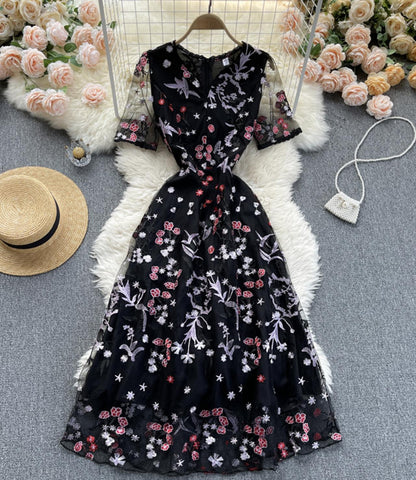 Schwarzes A-Linien-Spitzen-Minikleid Modisches Kleid P299
