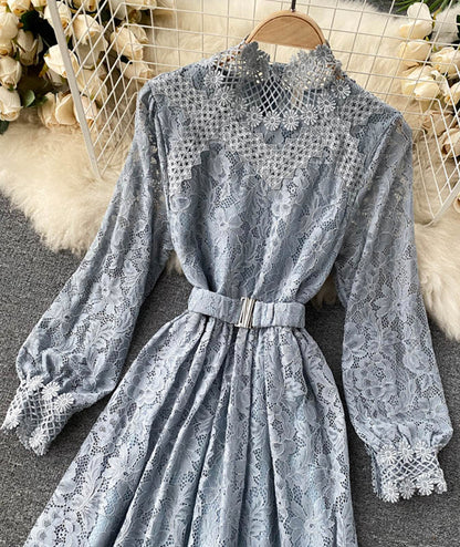 Elegantes O-Ausschnitt Spitzenkleid mit langen Ärmeln P316