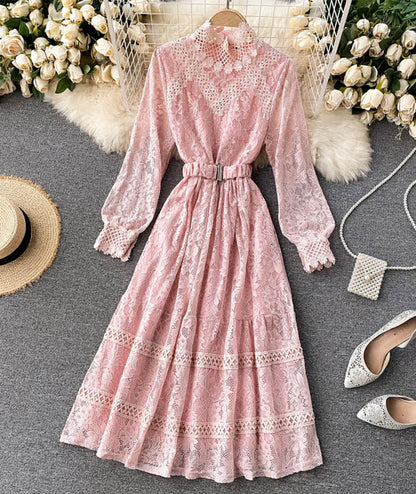 Elegantes O-Ausschnitt Spitzenkleid mit langen Ärmeln P316