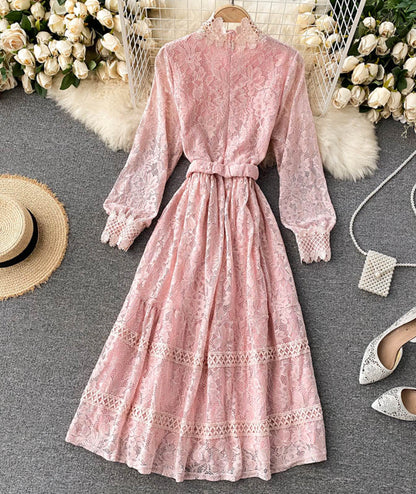 Elegantes O-Ausschnitt Spitzenkleid mit langen Ärmeln P316