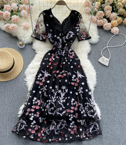 Schwarzes A-Linien-Spitzen-Minikleid Modisches Kleid P299