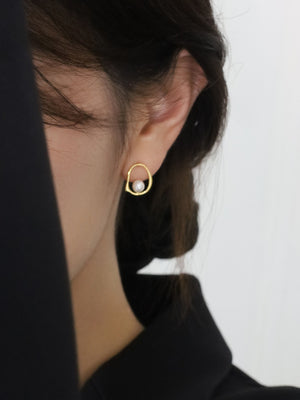 Boucles d'oreilles clous minimalistes en perles pour femme, en argent sterling, polyvalentes pour le quotidien, petites boucles d'oreilles pendantes professionnelles et élégantes e002