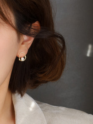 Boucles d'oreilles clous minimalistes en perles pour femme, en argent sterling, polyvalentes pour le quotidien, petites boucles d'oreilles pendantes professionnelles et élégantes e002